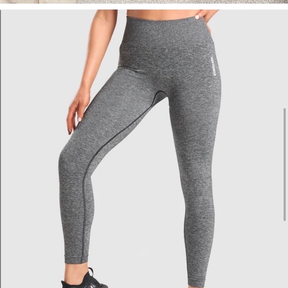 *FREE ADD ON* Gymshark Adapt Mark Seamless Leggings in Black - Picture 1 of 7